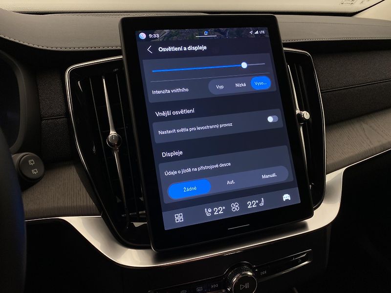 Volvo XC90 T8 AWD RECHARGE DARK REZERVACE - fotka 57 z 67