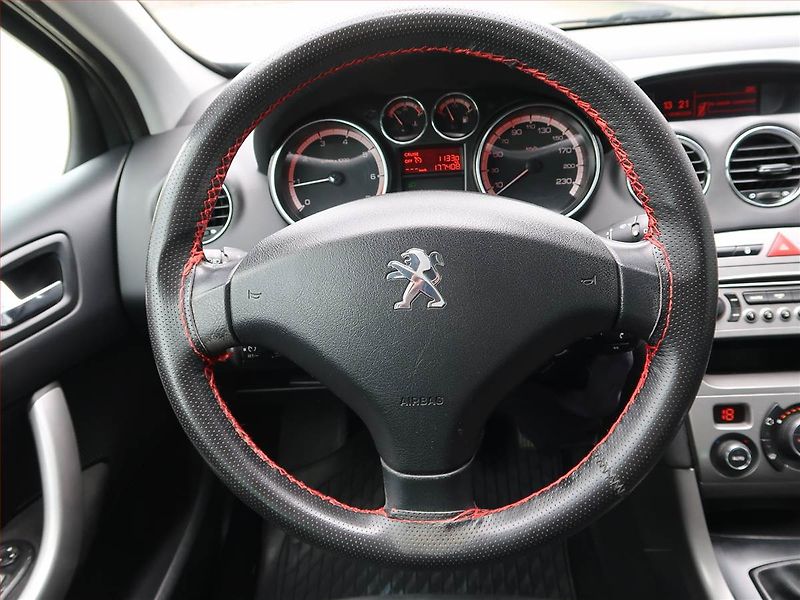 Peugeot 308 (2013) 1.6 VTi, Tempomat - fotka 15 z 16