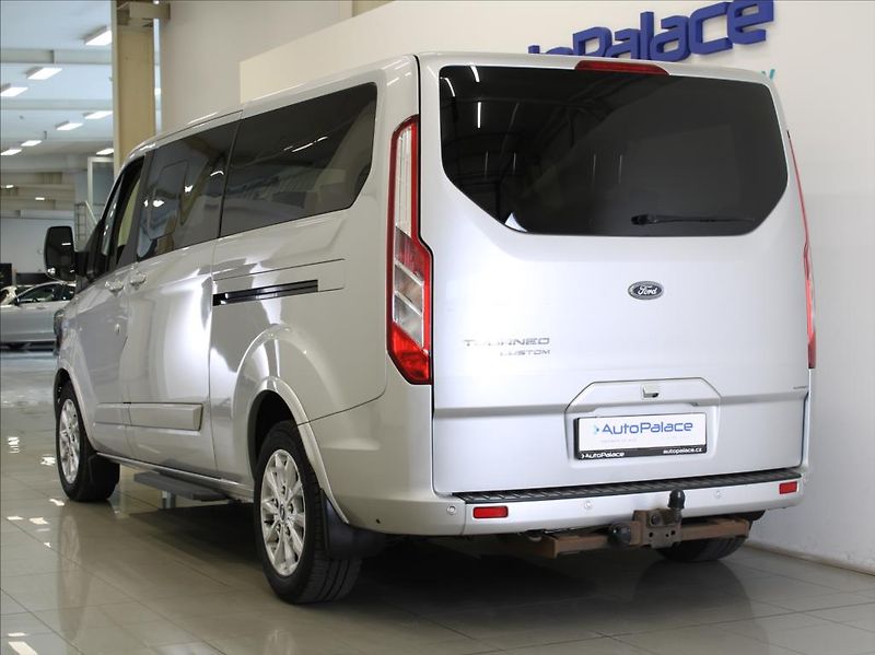Ford Tourneo Custom 2,0 EBlue 136kW AT Titan. ČR - fotka 3 z 22
