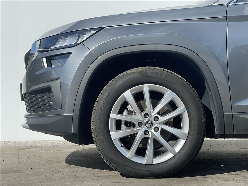 Škoda Kodiaq 2,0 TDI DSG Style NAVI+ACC - fotka 18 z 21