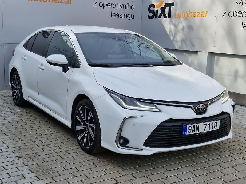 Toyota Corolla  Comfort 1,5 (92 kW) MAN - fotka 2 z 9