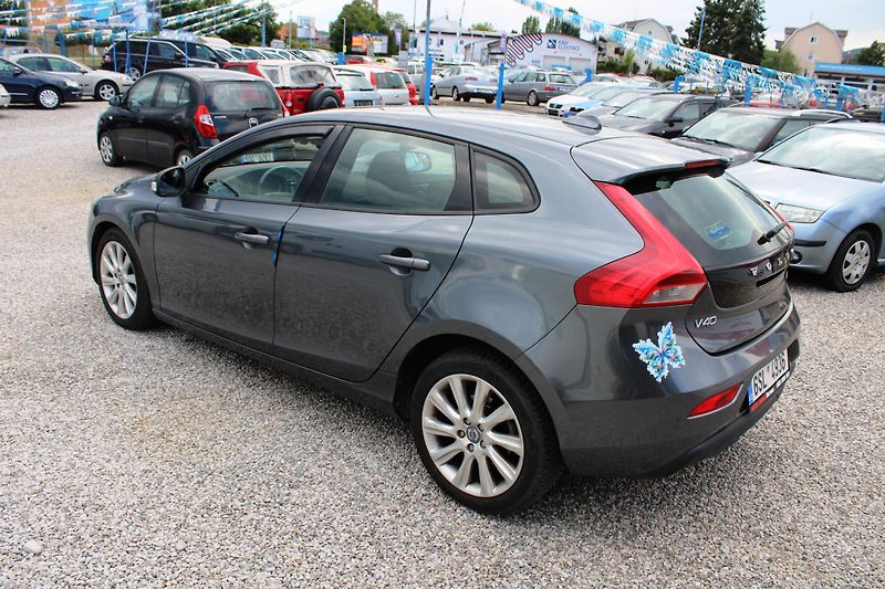 Volvo V40 (2012) 1,6D2 KLIMA TEMPOMAT EL.OKNA - fotka 5 z 16