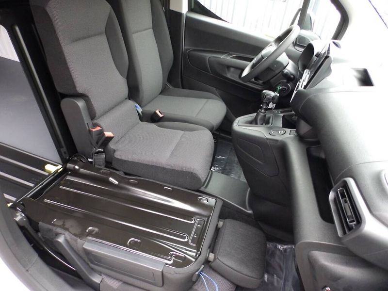 Opel Combo (2026) Van L1 Plus 1.5 CDTI (75kW) - fotka 15 z 30