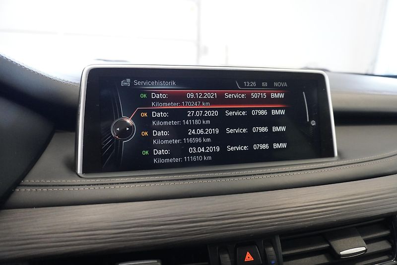 BMW X5 (2015) M50D SUV XDRIVE STEPTRONIC - fotka 28 z 42