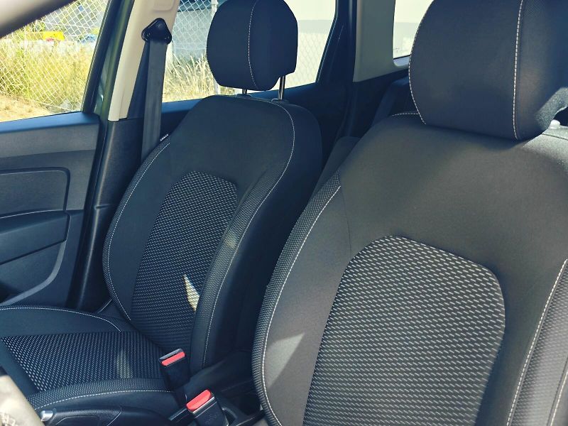 Dacia Duster (2021) 1,0 TCe 74 kW Comfort LPG - fotka 11 z 32