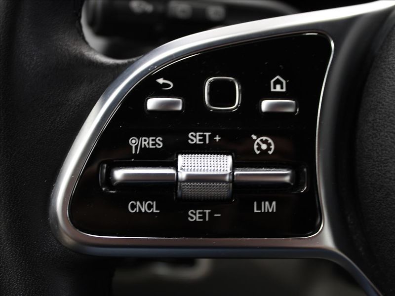 Mercedes-Benz Třídy B 2,0 220 140KW 1.maj, CZ, zánov - fotka 19 z 33
