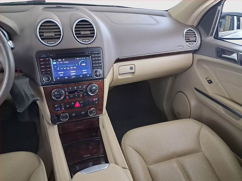 Mercedes-Benz GL (2007) 320 CDI, 4X4, Automat, 7 míst - fotka 8 z 24