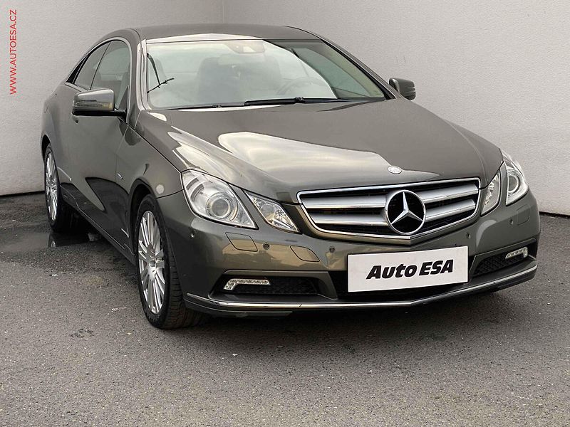 Mercedes-Benz Třídy E (2010) 3.0 CDi E350, Elegance, AT, - fotografie inzerátu