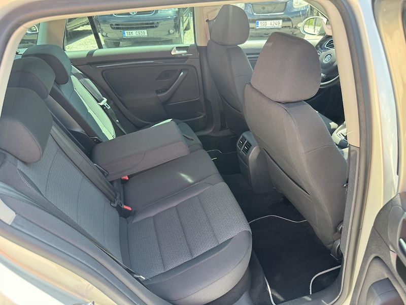 Volkswagen Golf Variant 1.4TSi,rezervace - fotka 26 z 36