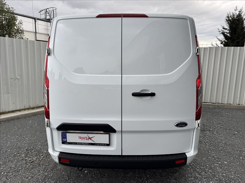 Ford Transit Custom 2,0 TDCi L1H1 DPH 1.maj ČR - fotka 11 z 50