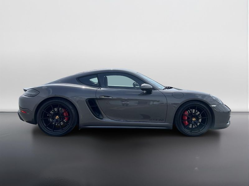 Porsche Cayman GTS - fotka 6 z 27