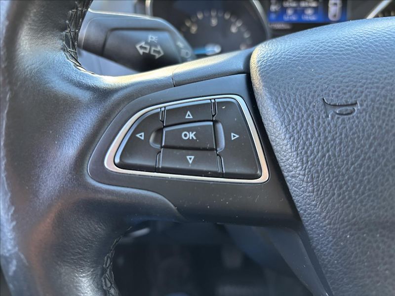 Ford Focus 1,5 TDCI 70kW Trend - fotka 18 z 28