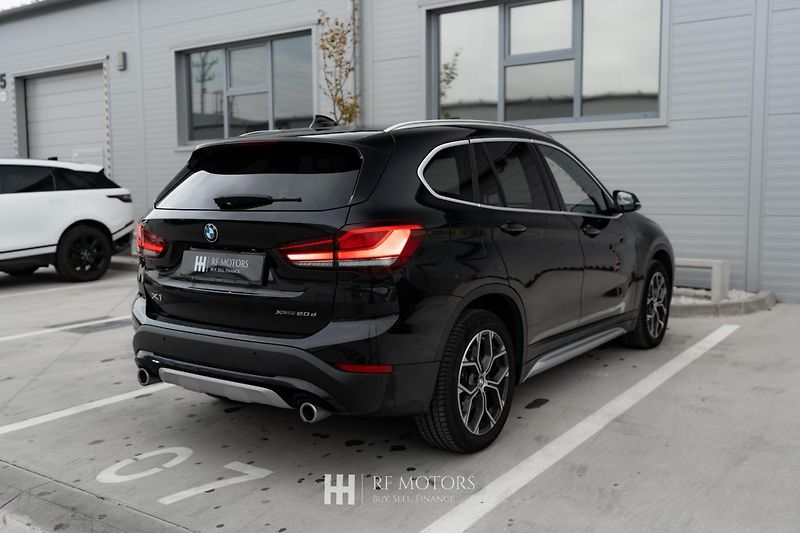 BMW X1 (2019) xDrive20d xLine - fotka 9 z 18