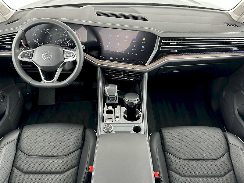 Volkswagen Touareg (2025) Elegance 3.0 TSI 250kW 4Motion - fotka 5 z 32