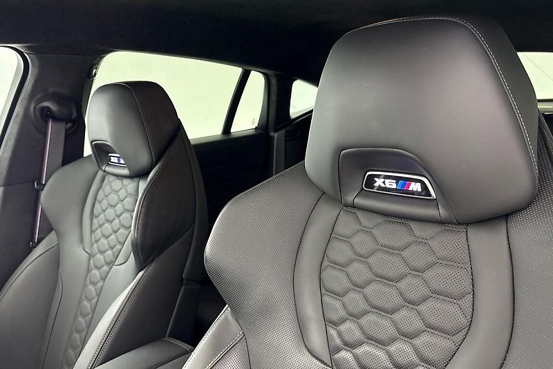 BMW X6 M - fotka 9 z 29