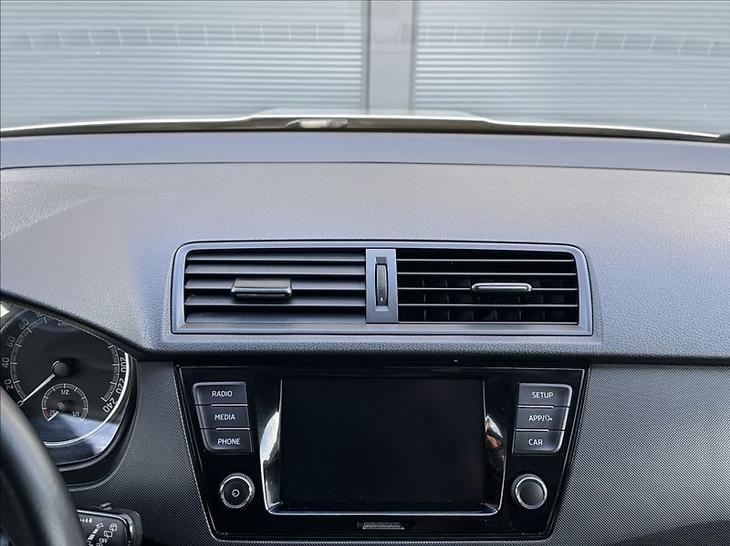 Škoda Fabia 1,0 TSI 95PS  Ambition Top - fotka 24 z 52