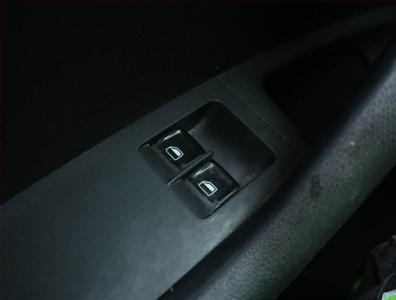 Škoda Octavia (2013) 1.2 TSI, Serv.kniha - fotka 15 z 15