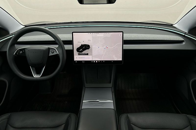 Tesla Model 3 Long Range AWD Tažné - fotka 6 z 26