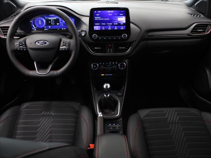 Ford Puma 1,0 EB 114kW ST-Line B&O 1.maj - fotka 8 z 23