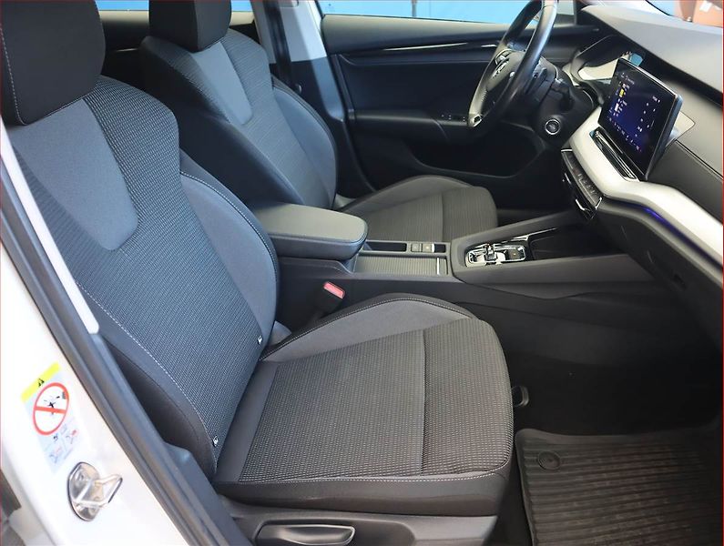 Škoda Octavia (2021) 2.0 TDI, Automat, Serv.kniha - fotka 9 z 24