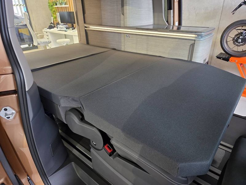 Volkswagen California Ocean 1.5 TSI eHybrid 4M - fotka 47 z 77