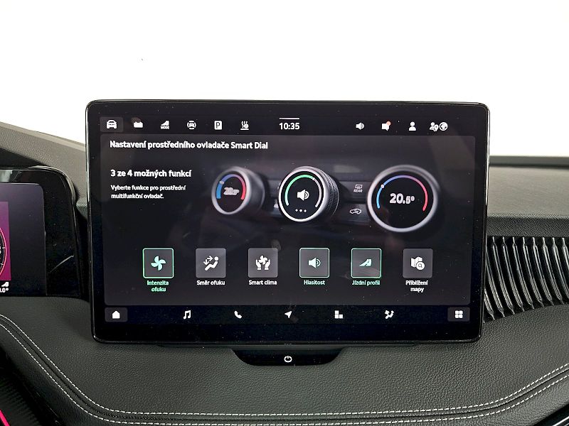 Škoda Superb (2025) 1.5PHEV 205k SPORTLINE - fotka 19 z 35