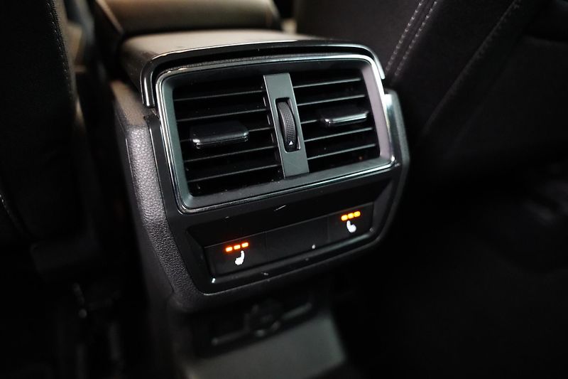 Škoda Karoq - fotka 26 z 32