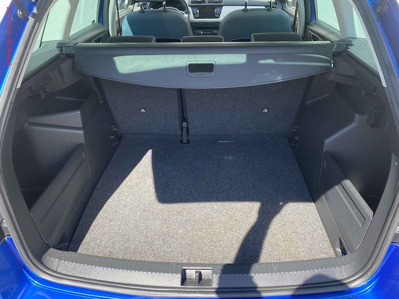 Škoda Fabia (2015) 1.2 TSi, ČR, Style, DSG - fotka 7 z 17