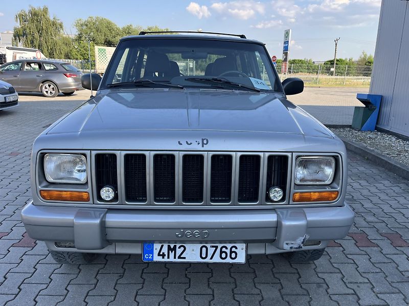 Jeep Cherokee (2000) 2.5 TD - fotka 1 z 14