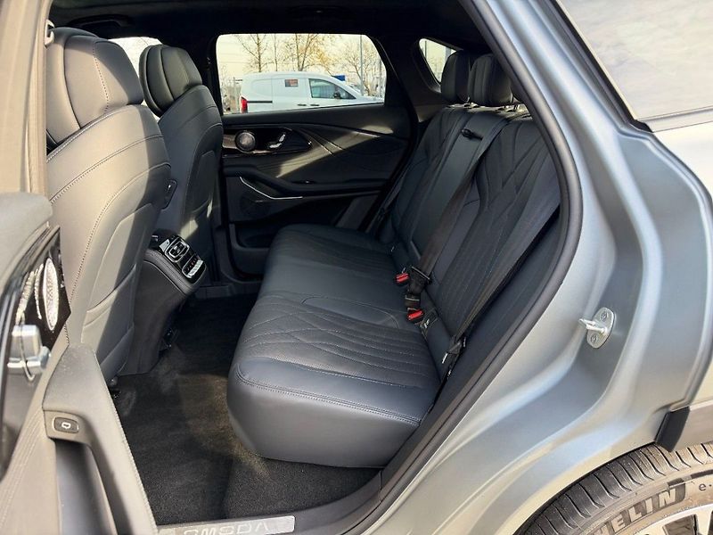 Omoda 9 Premium 1.5 PHEV AWD AT, REZER - fotka 12 z 33
