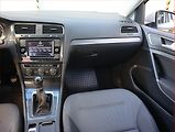 Volkswagen Golf (2018) 1.0 TSI, Tempomat - náhled 8