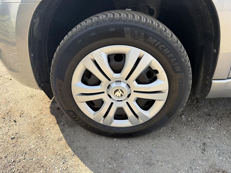 Škoda Yeti 1.2 TSI 77KW  - fotka 20 z 22