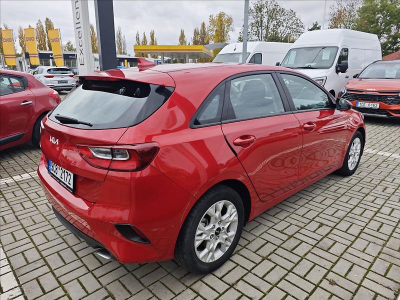 Kia Ceed 1,0 T-GDI  SPIN - fotka 6 z 23