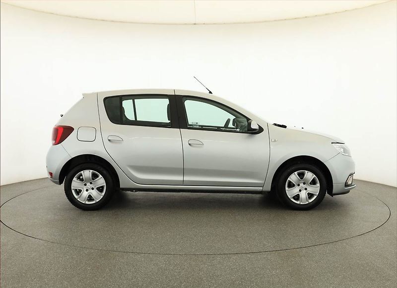 Dacia Sandero (2020) 1.0 TCe, Park. senzory - fotka 6 z 15