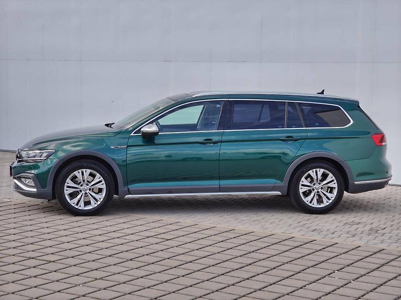 Volkswagen Passat Alltrack 4Motion DSG 2,0TDI - fotka 3 z 25