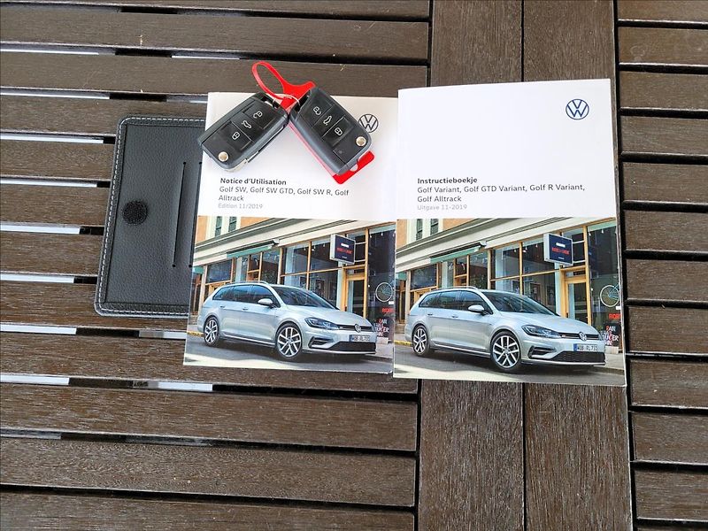 Volkswagen Golf 1,0 TSI,navi,digiklima,acc,alu - fotka 49 z 49