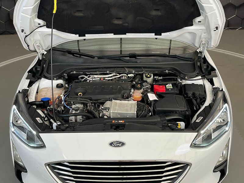 Ford Focus 2.0 EB Titanium manuál 110kW - fotka 39 z 76
