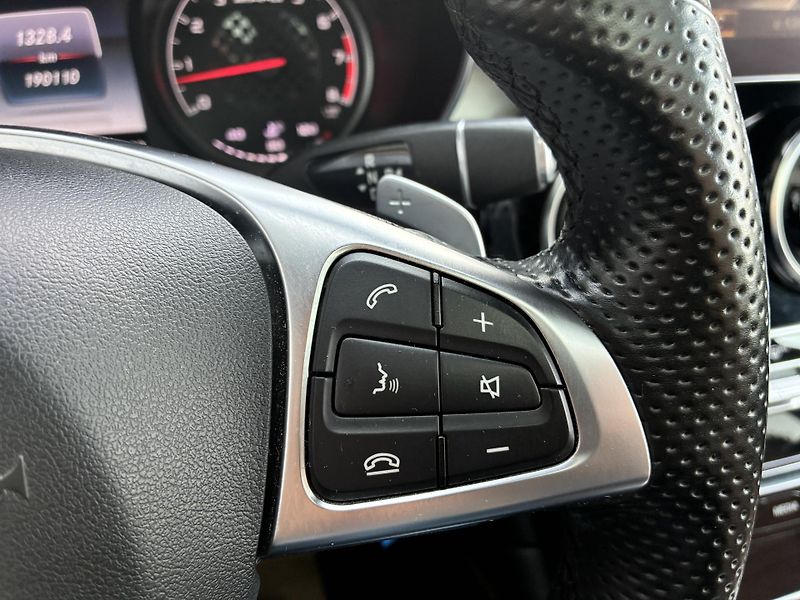 Mercedes-Benz GLC 43-AMG3.0-V6 270kW REZERVACE - fotka 32 z 36