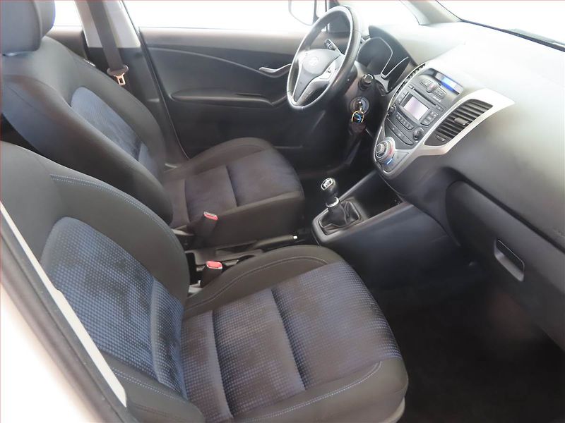 Hyundai ix20 (2019) 1.6 CVVT, Serv.kniha - fotka 9 z 14