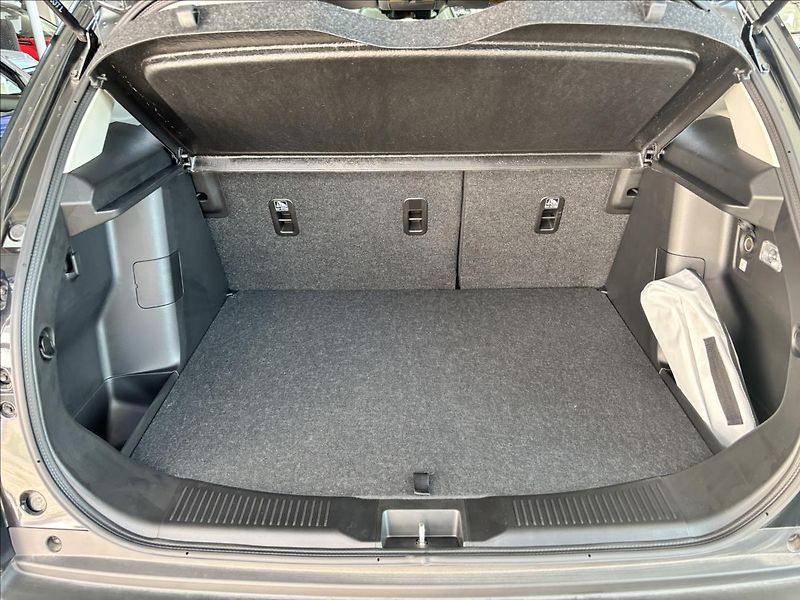 Suzuki S-Cross (2025) 1,4   Premium AT - fotka 7 z 11