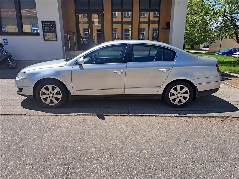 Volkswagen Passat 1,9 TDI - fotka 5 z 43