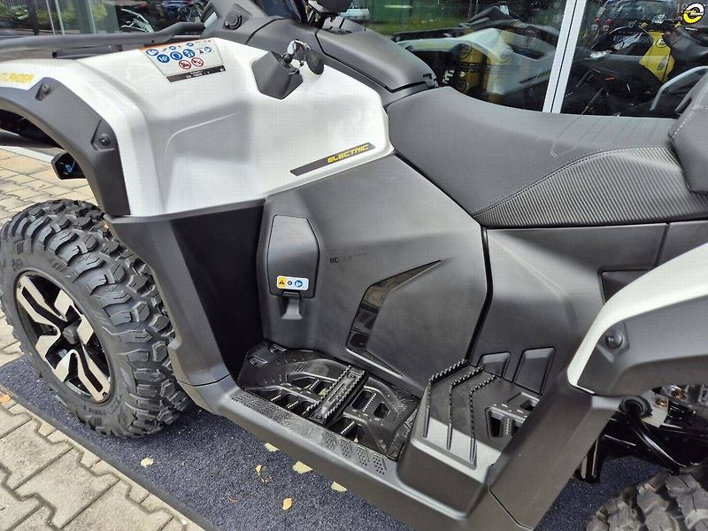 Can-Am Outlander Max 650 XT (2026) Outlander MAX Electric T3b MY2 - fotka 12 z 23