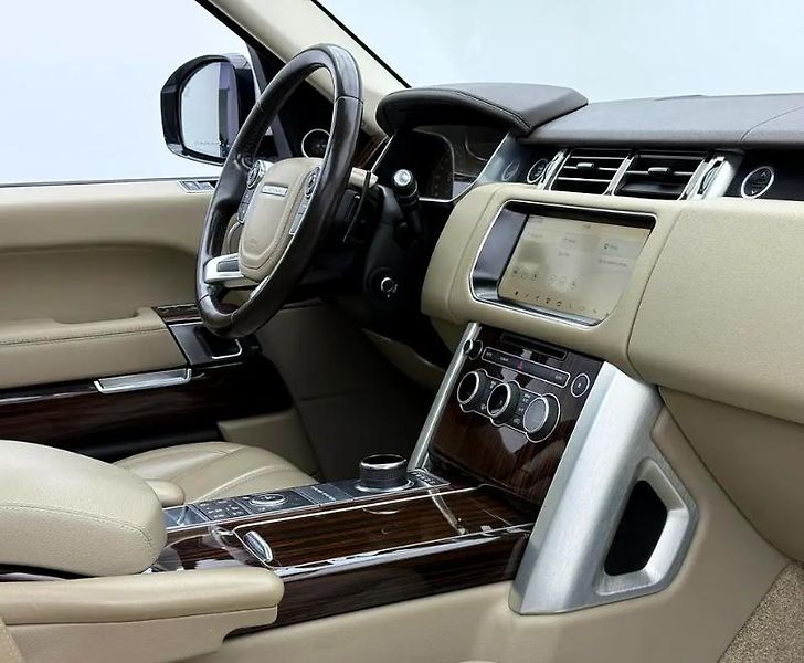 Land Rover Range Rover (2017) Luxusní terénní SUV - fotka 7 z 12