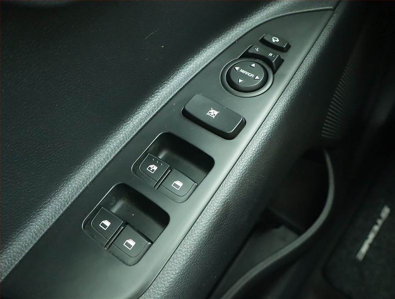 Kia Stonic (2023) Exclusive 1.0 T-GDI, EXCLUSIVE - fotka 15 z 15