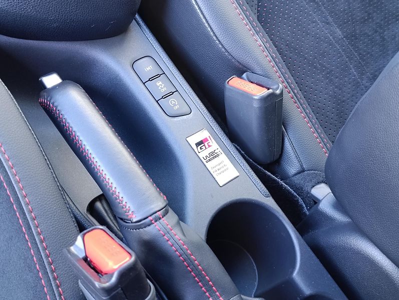 Toyota GR Yaris 1.6 TURBO DYNAMIC SPORT  - fotka 22 z 30