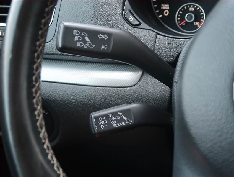 Volkswagen Sharan (2012) 2.0 TDI, Xenony, Tempomat - fotka 19 z 28