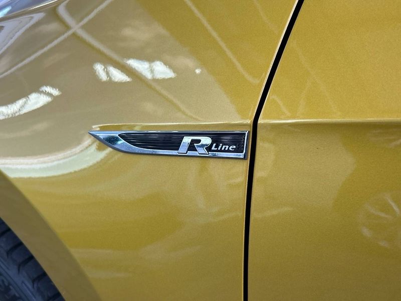 Volkswagen Golf (2018) 1.4 TSI R-Line - fotka 26 z 32