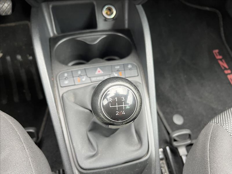 Seat Ibiza 1.6 TDi SPORT KLIMA  ROZVODY - fotka 20 z 31
