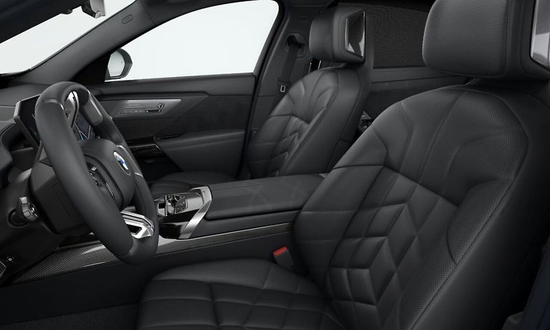 BMW i7 50 xDrive Sedan - fotka 2 z 4