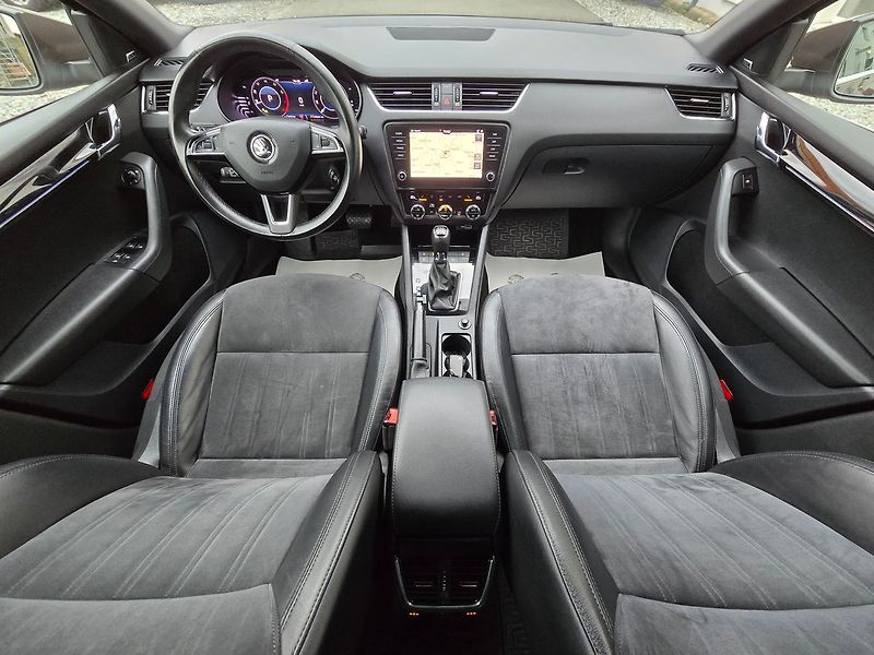 Škoda Octavia 2.0TSi 140kW DSG L&K 4x4 KŮŽE - fotka 7 z 38